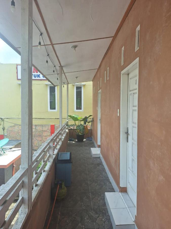 Ron'S Guest House Berastagi Backpacker Rooms Εξωτερικό φωτογραφία