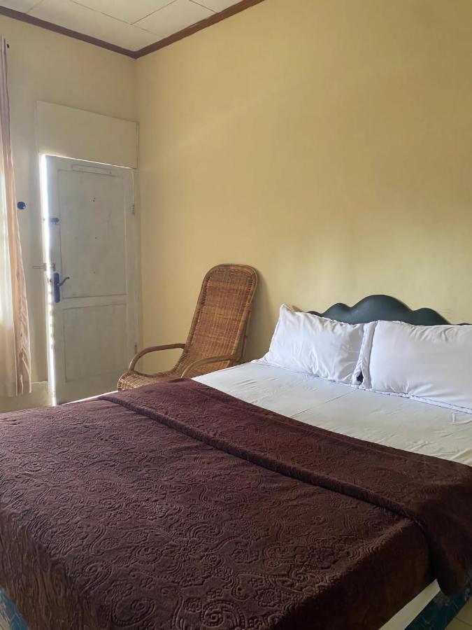 Ron'S Guest House Berastagi Backpacker Rooms Εξωτερικό φωτογραφία