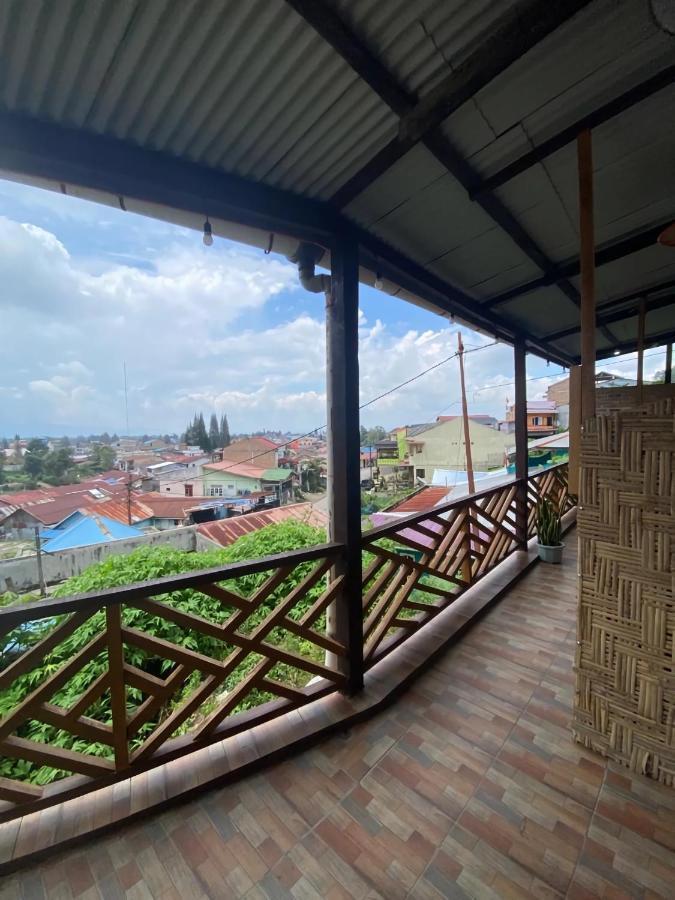 Ron'S Guest House Berastagi Backpacker Rooms Εξωτερικό φωτογραφία